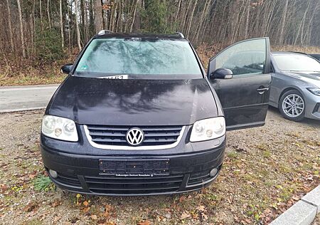 VW Touran Volkswagen 2.0 TDI Highline