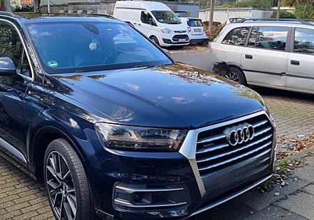 Audi Q7 3.0 TDI quattro tiptronic