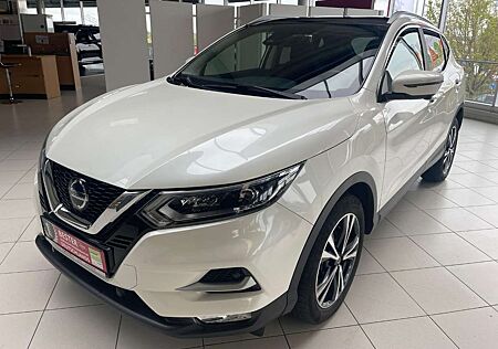 Nissan Qashqai 1.3 DIG-T N-Nonnecta+Automatik+Navi+Pano