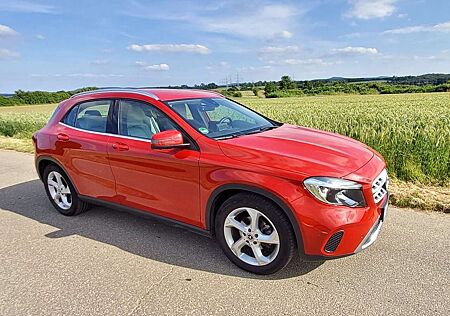 Mercedes-Benz GLA 200 Urban