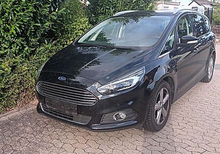 Ford Galaxy 2.0 TDCi Aut. Allrad Titanium