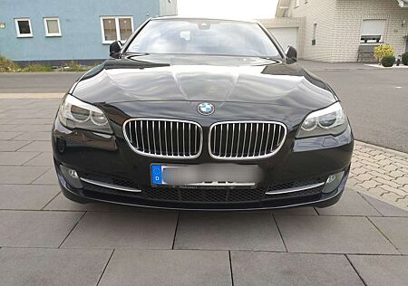 BMW 535d 535 HeadUp, Scheckheft, TÜV neu, Reifen neu!!!