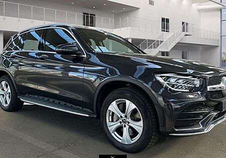 Mercedes-Benz GLC 300 de AMG 19 Distro*Kamera*Sound*LED*Alcant