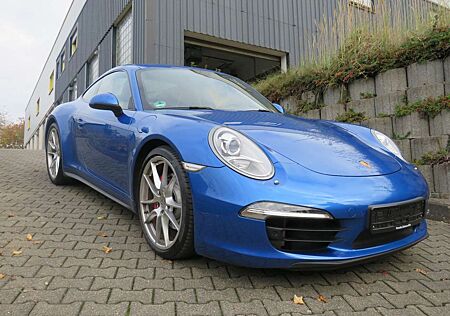 Porsche 911 Carrera 4S