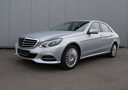 Mercedes-Benz E 200 CGI Lim. Elegance NAVI/LED/PDC/AHK