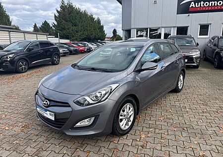 Hyundai i30 CW Trend 1.6 CRDI *Finanzierung möglich