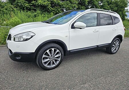 Nissan Qashqai+2 Qashqai+2 Tekna 4X4 Navi* 360° Kamera* Panorama* 7Sitzer*