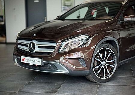 Mercedes-Benz GLA 220 d *4Matic*Kamera*Urban*Abstandswarner*