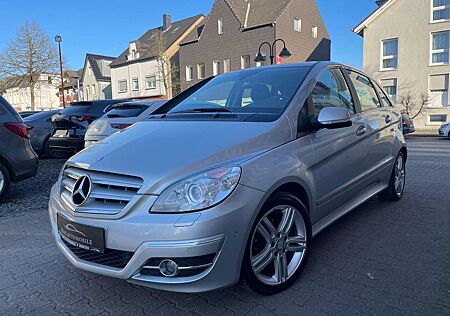Mercedes-Benz B 180 CDI 2.Hand*Bi-Xenon*Leder*AHK