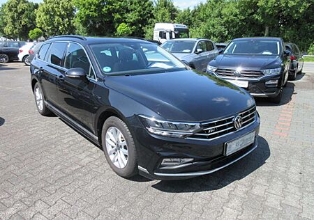 VW Passat Variant Volkswagen R-Line 2.0 TDI DSG NAVI PANO KAMERA ACC LED ALU AP