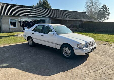 Mercedes-Benz C 180 C-Klasse Elegance