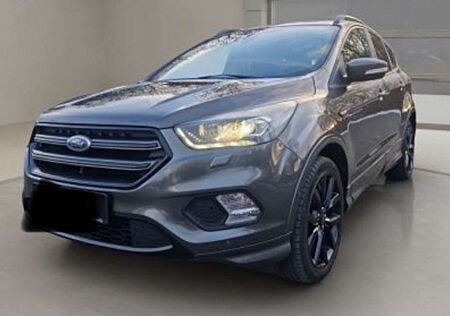 Ford Kuga 1.5 EcoBoost 2x4 ST-Line