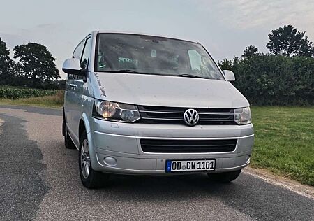 VW T5 Multivan Volkswagen Multivan DSG Highline