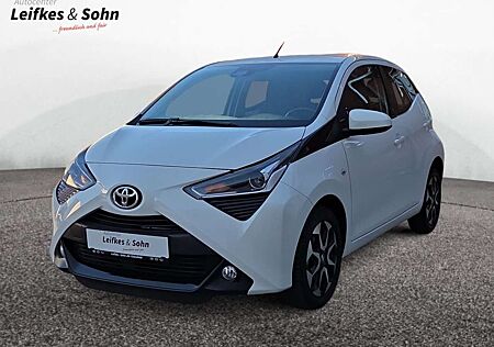Toyota Aygo (X) x-play Team Deutschland