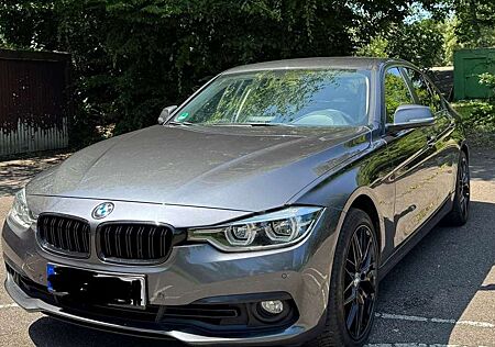 BMW 320 i Advantage