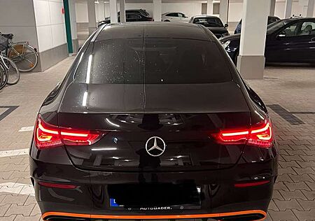 Mercedes-Benz CLA 220 4Matic 7G-DCT Edition 1 Pano