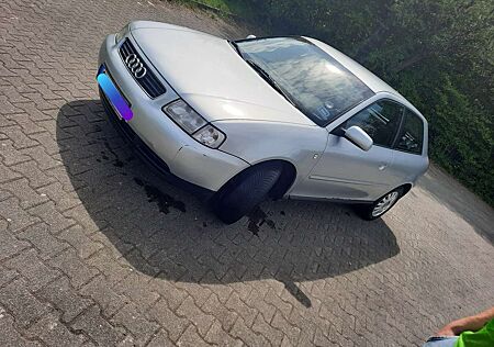 Audi A3 1.6 Attraction