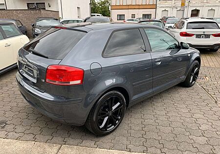 Audi A3 1.6 Benzin + LPG Gasanlage