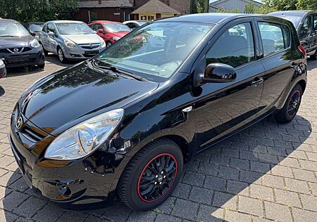 Hyundai i20 1.2 Classic TÜV 02/2025/KLIMA/ALLWETTER/5-Tü