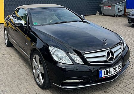 Mercedes-Benz E 200 E-Klasse Cabrio CGI Cabrio BlueEFFICIENCY Automati