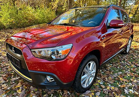 Mitsubishi ASX Instyle 4WD 1 HAND/SHZ/NAVI/PANORAMA-DACH