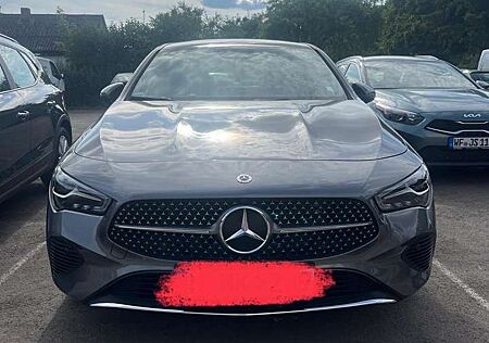 Mercedes-Benz CLA 180 7G-DCT