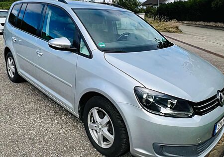 VW Touran Volkswagen • 7-Sitzer • TÜV 2027 •