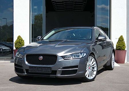 Jaguar XF Limo*Leder*Navi*Kamera*Shz*Led*
