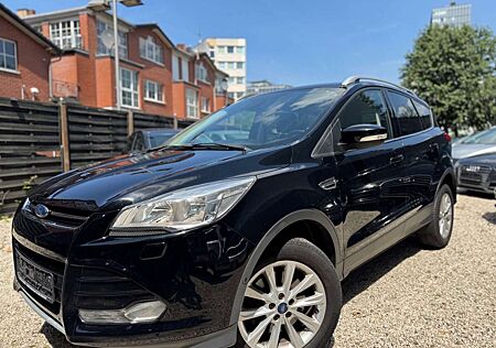 Ford Kuga 2.0TDCI Titanium/AUT./S-HEFT/NAVI/R-CAM/EU6