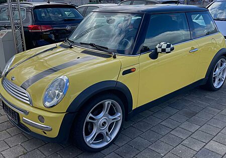 Mini John Cooper Works Top-Zustand, Klima, 18-Zoll Alu, 2. Hand, M+S