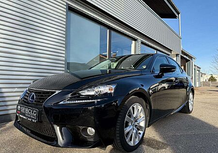 Lexus IS 300 300h