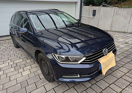 VW Passat Variant Volkswagen 1.6 TDI Comfortline 8-fachDiesel