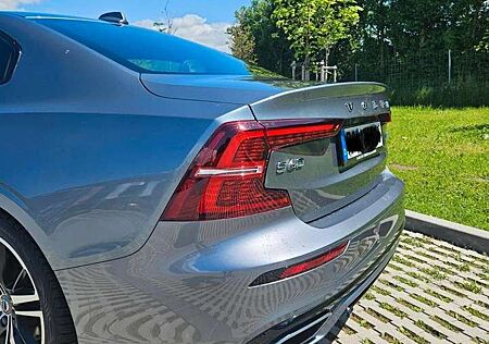 Volvo S60 B4 R-Design Geartronic Mild Hybrid
