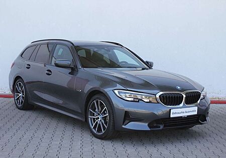 BMW 330 e xDrive PlugIn Hybrid Touring Sport Line AHK