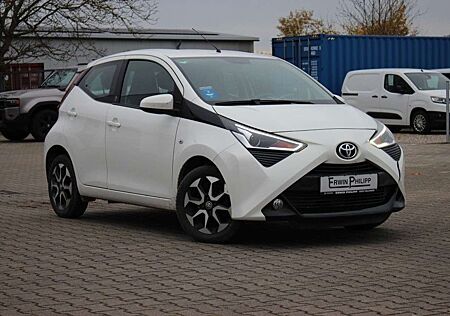 Toyota Aygo (X) Team D *DAB*CarPlay*Android Auto*Kamera*
