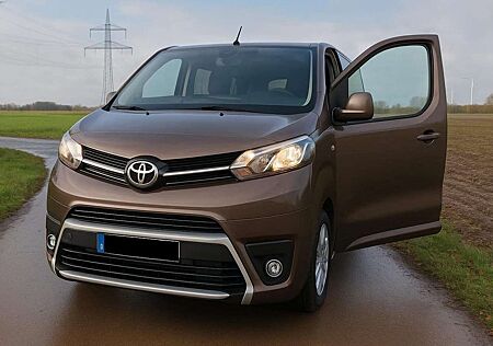 Toyota Pro Ace gebraucht kaufen Toyota Pro Ace Proace Proace Verso L2 Shuttle Comfort 9 Sitzer