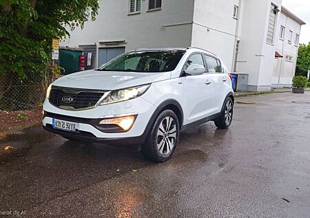 Kia Sportage 2.0 CRDi 4WD Automatik Spirit tuv 10/2027