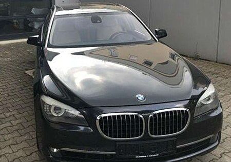 BMW 750Li 750