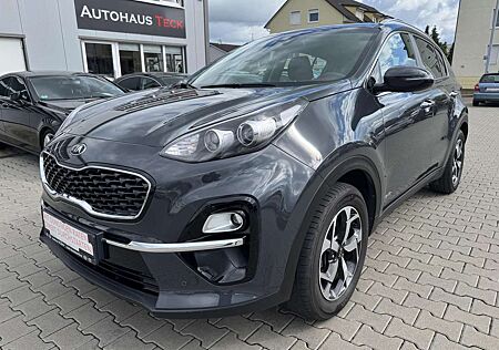 Kia Sportage 4WD/4xSHZ+L.HEIZUNG/AHK/KAMERA/8x bereift/1.Hand