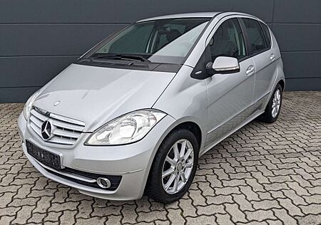 Mercedes-Benz A 180 Elegance Teilleder PDC Sitzheizung