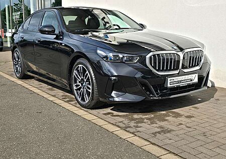 BMW 520 i M Sportpaket Komfortsitze Standhzg. AHK