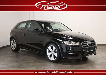 Audi A3 2.0 TDI S Line Fahrwerk-Navi-Klimaa.-SHZ-PDC-