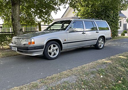 Volvo 945