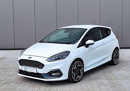 Ford Fiesta ST |LederExklusiv|PerformancePkt|LED+