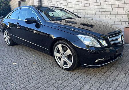 Mercedes-Benz E 350 CDI Coupe 1.Hd/LederGrau/Pano/AHK/Memory