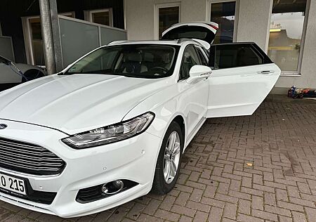 Ford Mondeo Turnier 2.0 TDCi PowerShift-Aut Allrad Business Ed