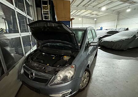 Opel Zafira Autom. a 1.Hd.Org90TKM Scheck.Tank vollFP