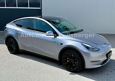Tesla Model Y Long Range Dual AWD Quicksilber 20Zoll