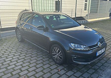 VW Golf Volkswagen 1.4 TSI BlueMotion Technology DSG Allstar