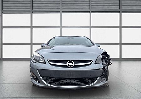 Opel Astra J Sports Tourer Exklusiv